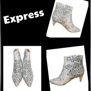 EXPRESS Kitten heel Faux snakeskin Boots Sz 8